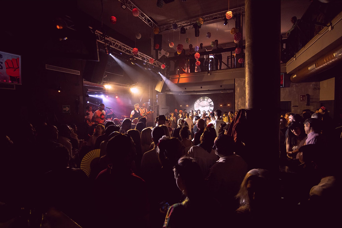 Los vinilos en The Time Club